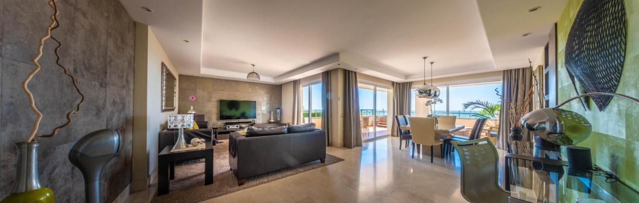 Appt 401-3-Bed-Heaven Beach-Paseo-All Year Heated Pool-Free Bikes Estepona Exterior photo